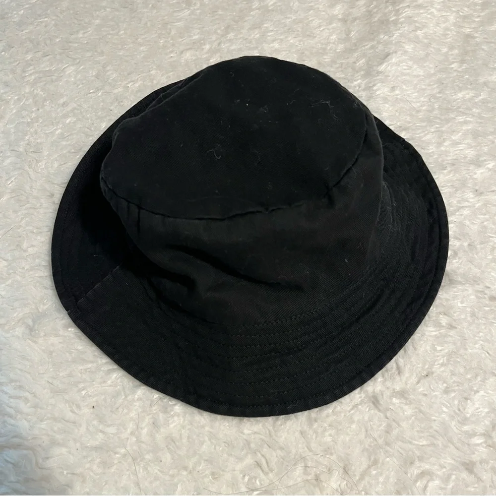 5 for $25! Nike Classic Black Bucket Hat